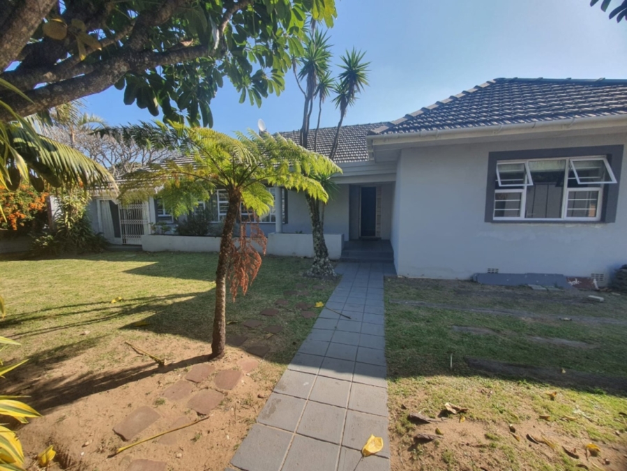 To Let 4 Bedroom Property for Rent in Nahoon Eastern Cape